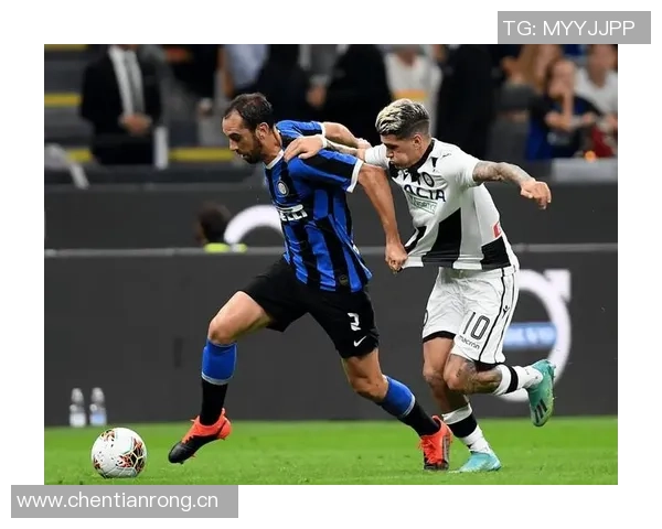 意甲焦点战热那亚主场迎战国际米兰双方争夺三分的精彩对决 意甲焦点战热那亚主场迎战国际米兰双方争夺三分的精彩对决